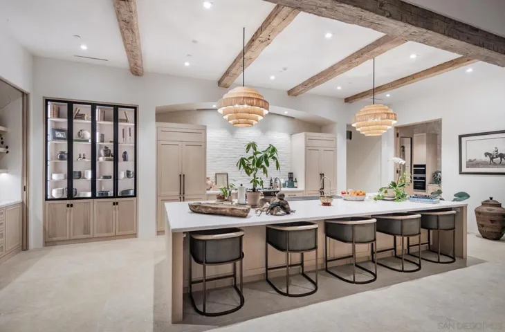 14783 Roxbury Terr., Rancho Santa Fe, California 92067