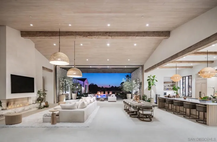 14783 Roxbury Terr., Rancho Santa Fe, California 92067