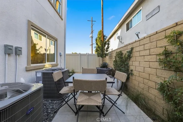 PHOTOS ARE OF MODEL MATCH - INTERIOR AND EXTERIOR FINISHES MAY VARY