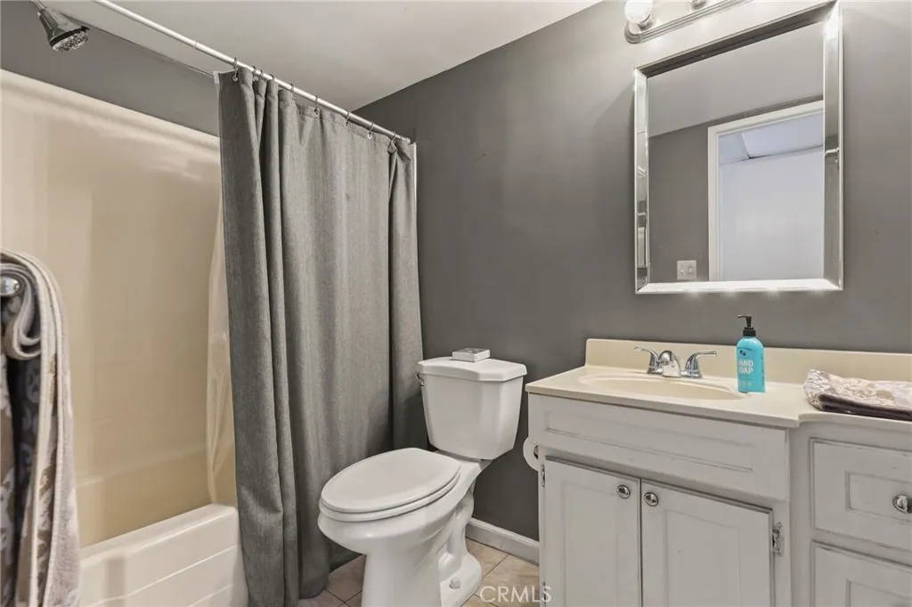 Main Bathroom