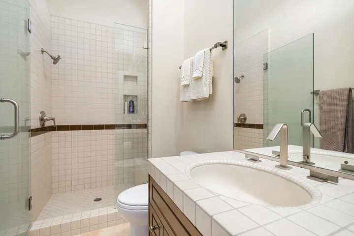 52-print-RZAndrews_OPMG_0326_052