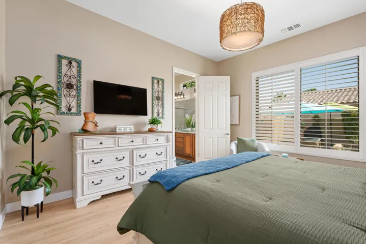 17_12034875_186940_186940-EI-117