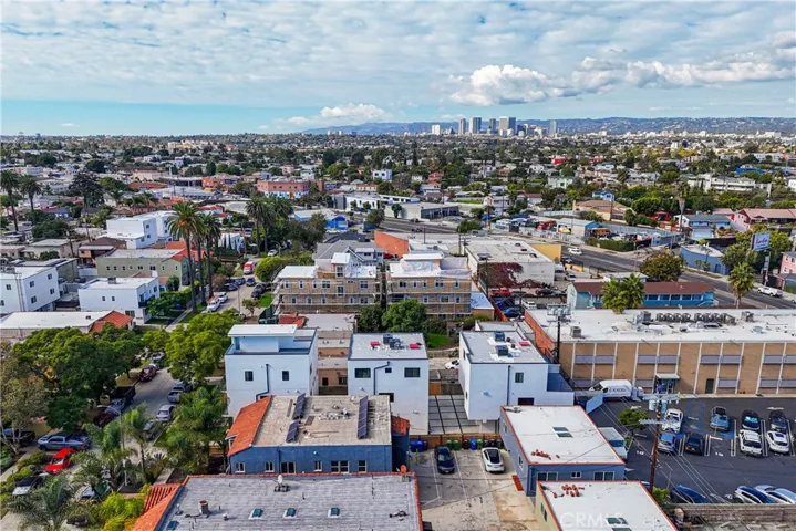 5209 W 20th, Los Angeles, California 90016