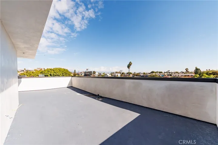 5209 W 20th, Los Angeles, California 90016