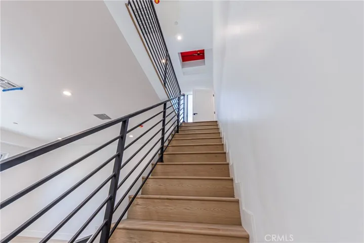 5209 W 20th, Los Angeles, California 90016