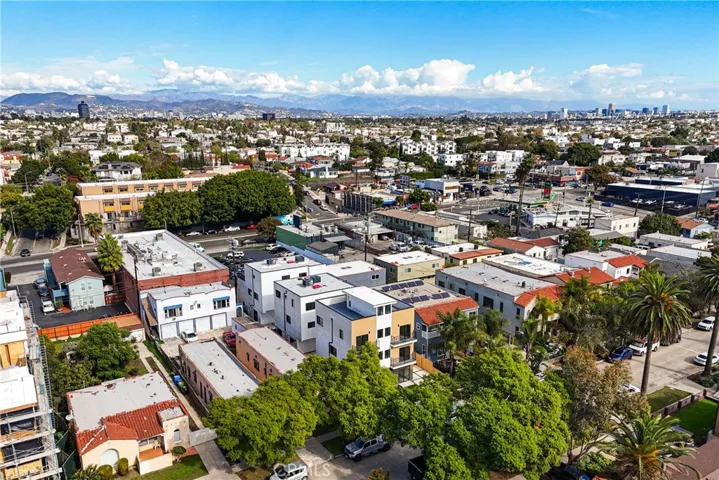 5209 W 20th, Los Angeles, California 90016