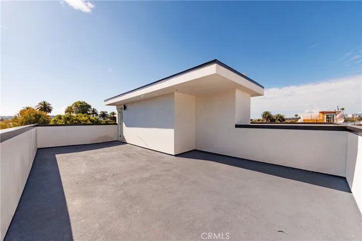 5209 W 20th, Los Angeles, California 90016