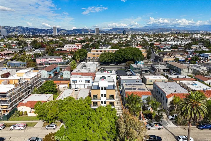 5209 W 20th, Los Angeles, California 90016