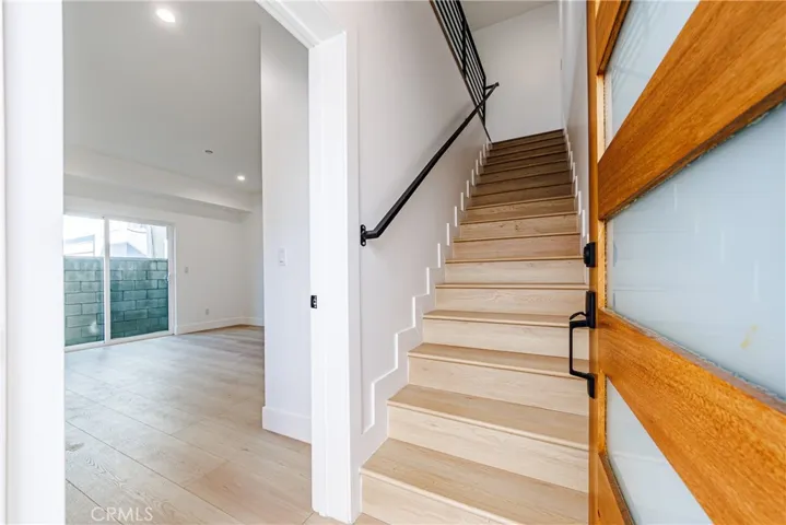 5209 W 20th, Los Angeles, California 90016
