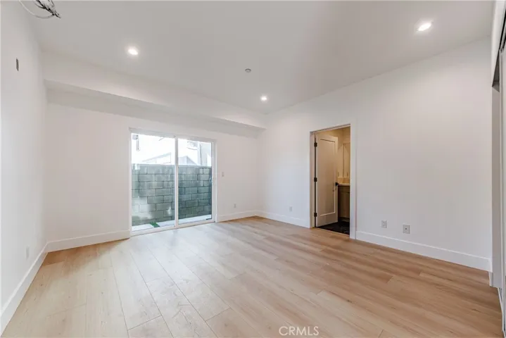 5209 W 20th, Los Angeles, California 90016