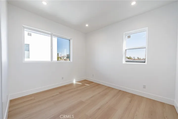 5209 W 20th, Los Angeles, California 90016