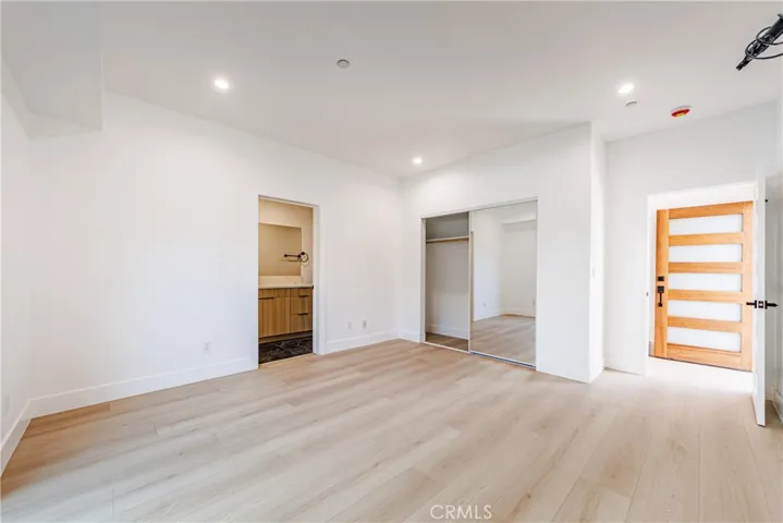 5209 W 20th, Los Angeles, California 90016