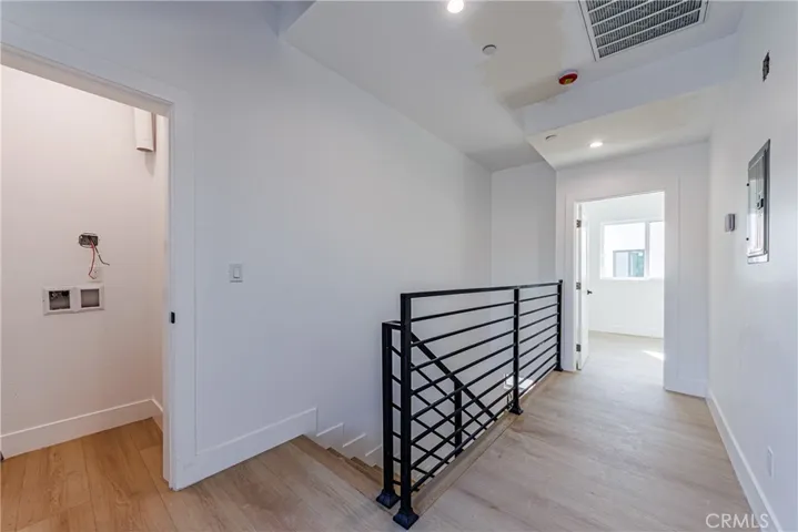 5209 W 20th, Los Angeles, California 90016