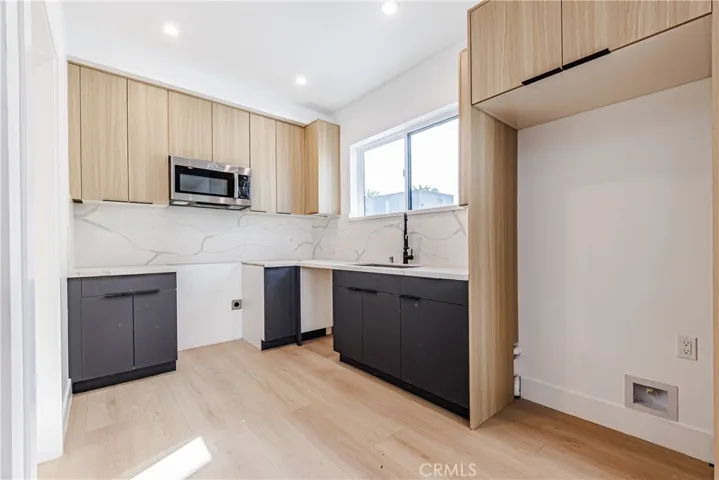5209 W 20th, Los Angeles, California 90016