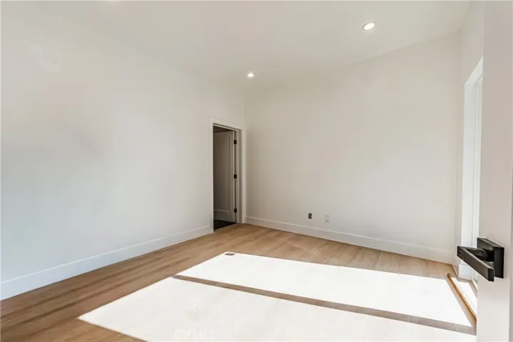 5209 W 20th, Los Angeles, California 90016