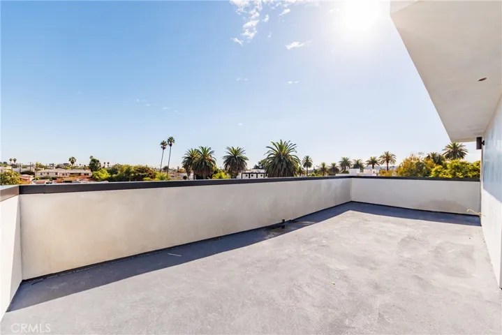 5209 W 20th, Los Angeles, California 90016