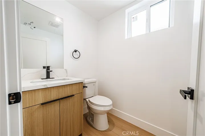 5209 W 20th, Los Angeles, California 90016