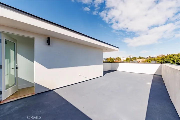5209 W 20th, Los Angeles, California 90016