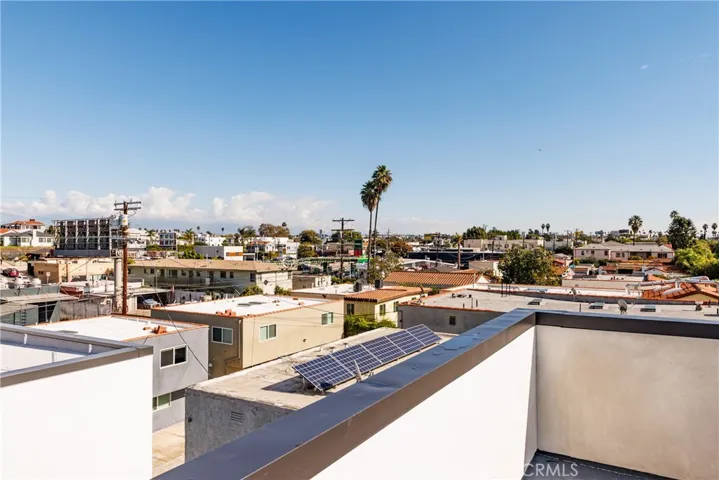 5209 W 20th, Los Angeles, California 90016