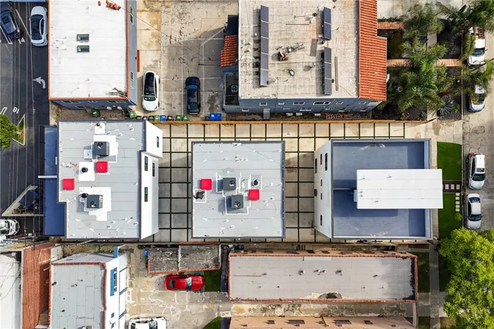 5209 W 20th, Los Angeles, California 90016