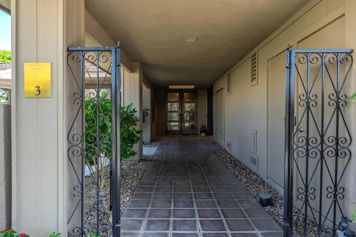 09-Photo-9