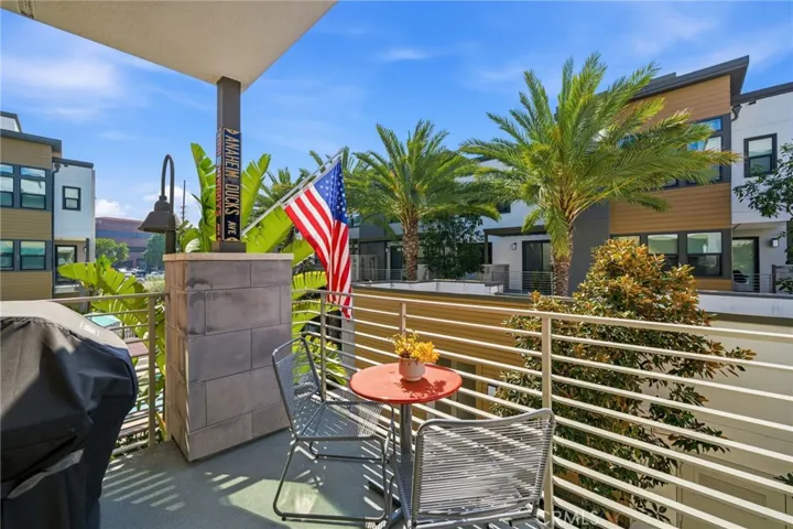 Second Floor Balcony w/ grill off of Dining/Kitchen
