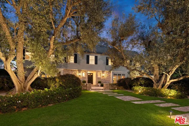 10339 Glenbarr Avenue, Los Angeles, California 90064