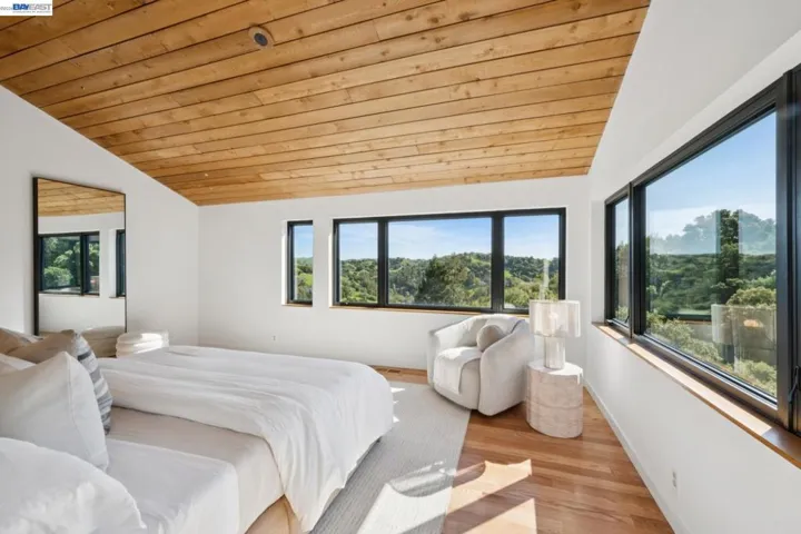116 Tappan Lane, Orinda, California 94563