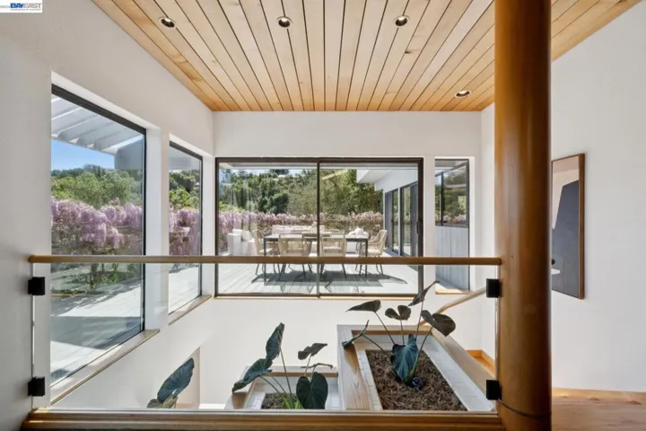 116 Tappan Lane, Orinda, California 94563