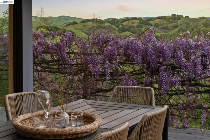 116 Tappan Lane, Orinda, California 94563