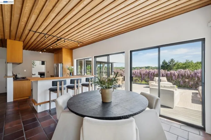 116 Tappan Lane, Orinda, California 94563