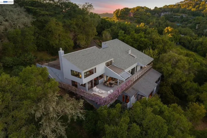116 Tappan Lane, Orinda, California 94563