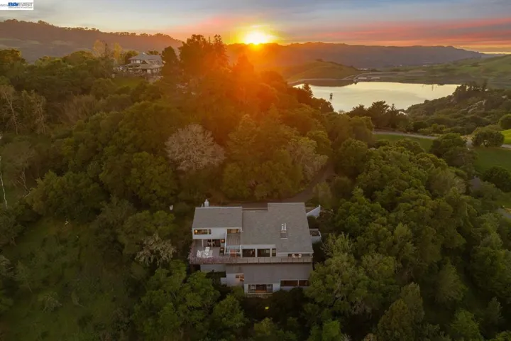 116 Tappan Lane, Orinda, California 94563