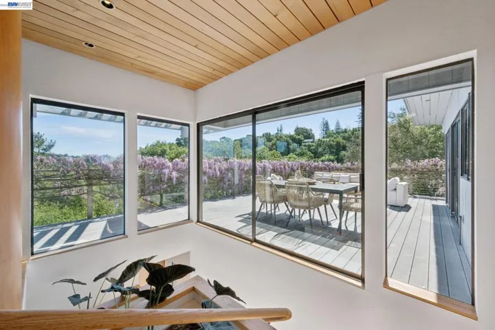 116 Tappan Lane, Orinda, California 94563