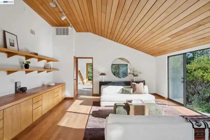 116 Tappan Lane, Orinda, California 94563