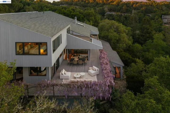116 Tappan Lane, Orinda, California 94563