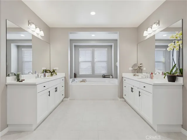 20818 Red Sky Court, Saugus, California 91350