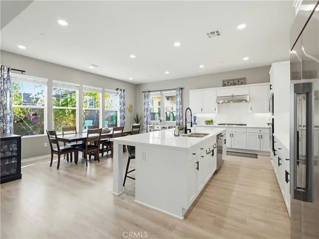 20818 Red Sky Court, Saugus, California 91350