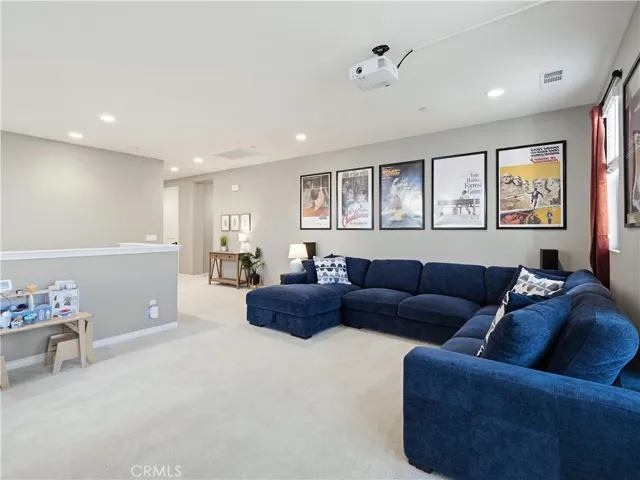20818 Red Sky Court, Saugus, California 91350