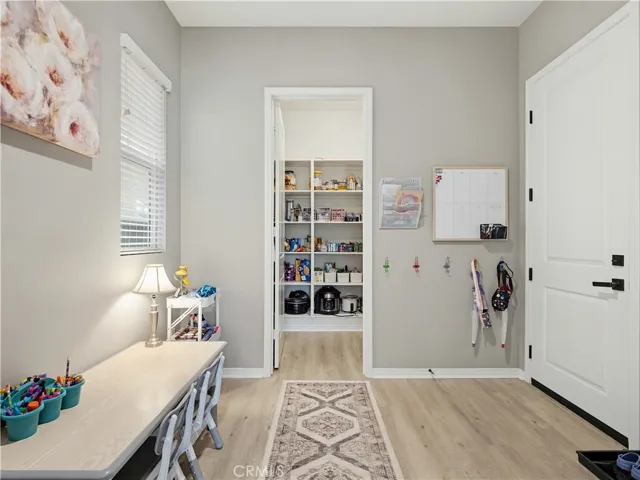 20818 Red Sky Court, Saugus, California 91350