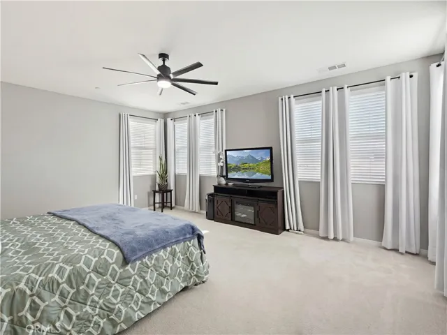 20818 Red Sky Court, Saugus, California 91350