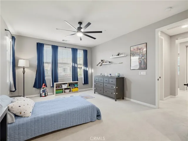 20818 Red Sky Court, Saugus, California 91350