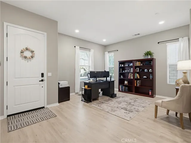 20818 Red Sky Court, Saugus, California 91350