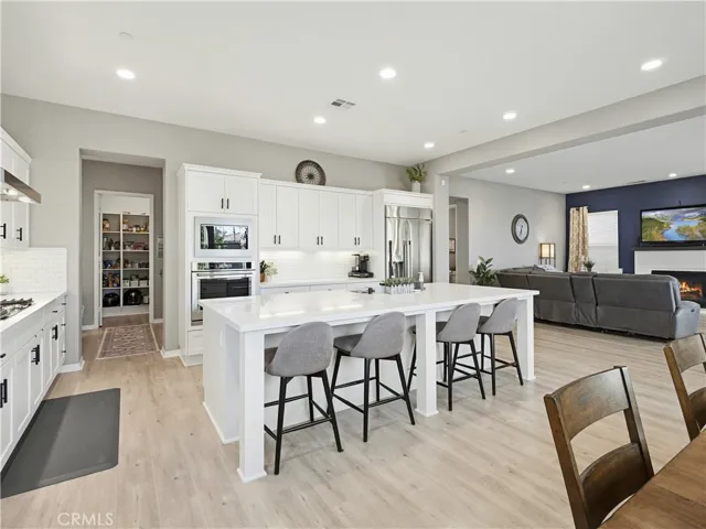 20818 Red Sky Court, Saugus, California 91350