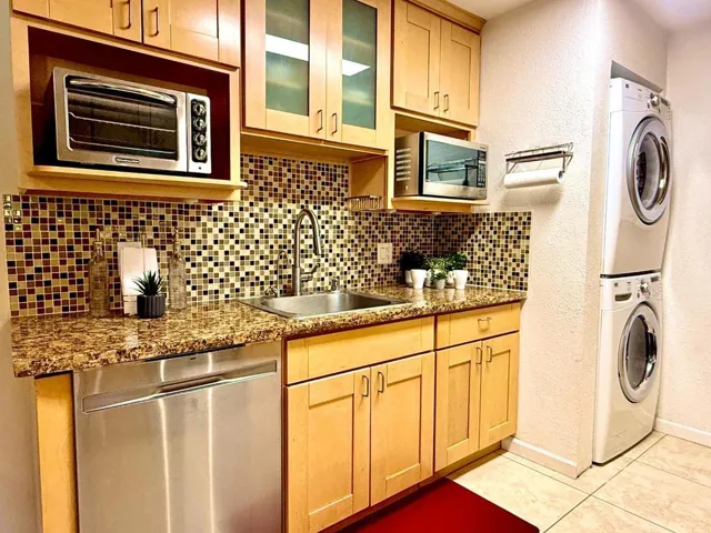 2250 Monroe Street 201, Santa Clara, California 95050