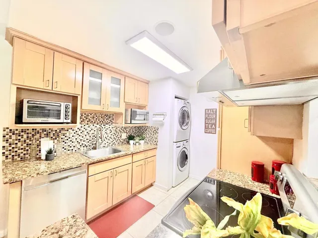 2250 Monroe Street 201, Santa Clara, California 95050