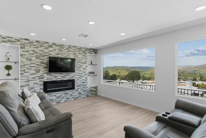 7467 Mission Gorge Rd. 219, Santee, California 92071