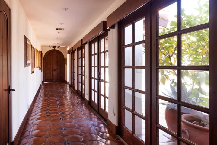 032_hacienda_drive_62_31