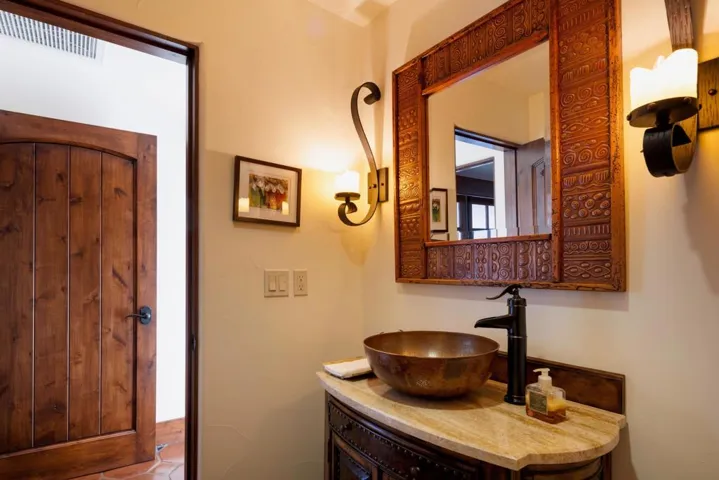 057_hacienda_drive_60_880