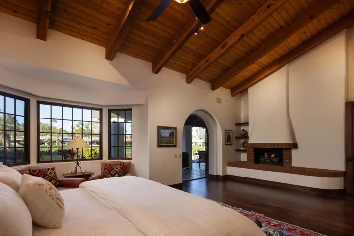 037_hacienda_drive_42_222